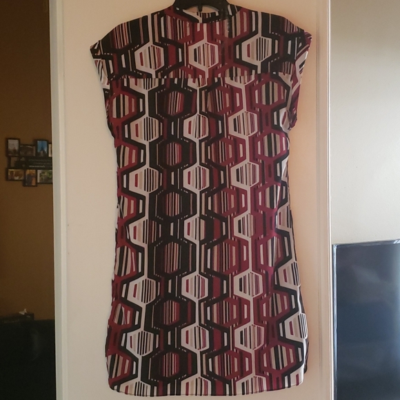 Patterned Dress - Picture 2 of 2